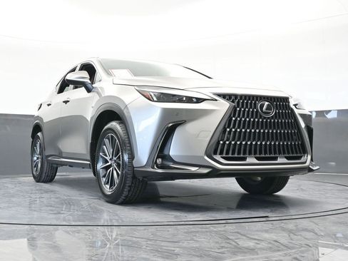 Used 2025 Lexus NX 250 250 Premium image 72