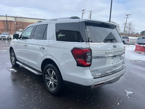 Used 2023 Ford Expedition Limited image 7