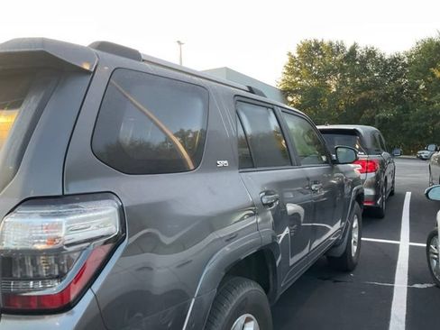 Used 2019 Toyota 4Runner SR5 Premium RWD image 6
