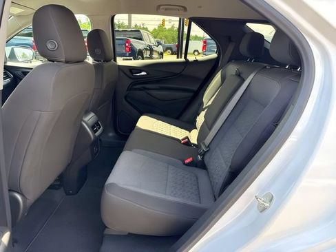 Used 2023 Chevrolet Equinox LT AWD/4WD image 21