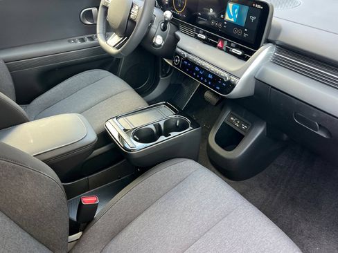 New 2026 Hyundai Ioniq 5 SE RWD image 17