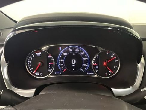 Used 2022 Chevrolet Traverse Premier w/ Redline Edition AWD/4WD image 17