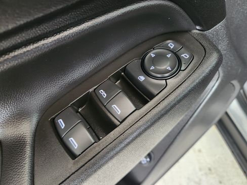 Used 2024 Chevrolet Equinox LT AWD/4WD image 24