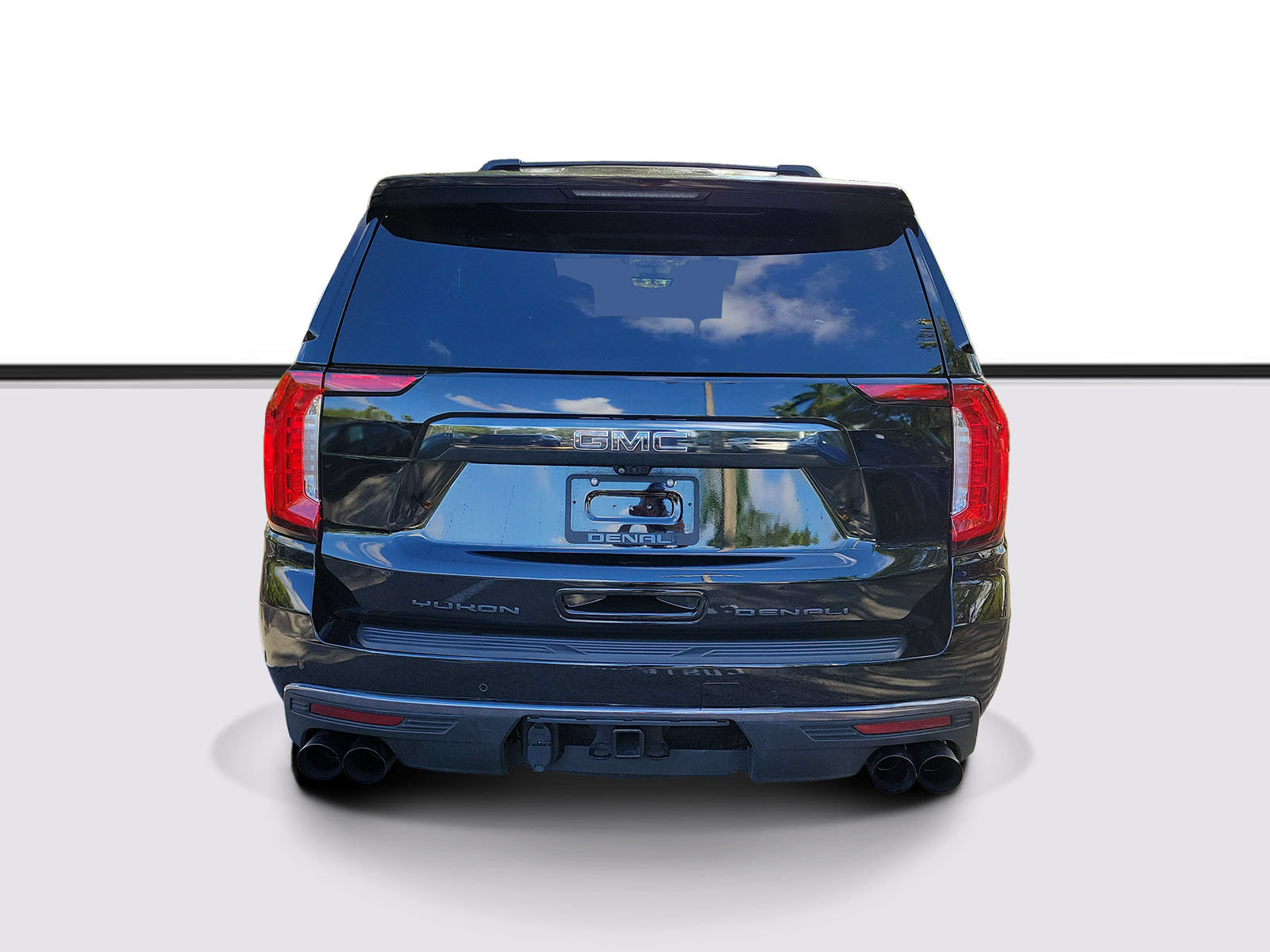 Used 2024 GMC Yukon Denali Ultimate AWD/4WD image 4