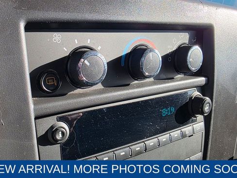 Used 2024 GMC Savana 2500 w/ Driver Convenience Package image 18