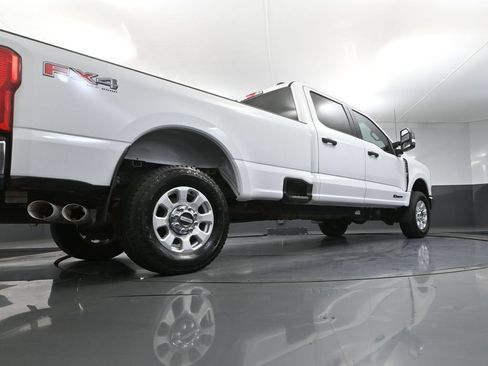Used 2024 Ford F250 XLT w/ FX4 Off-Road Package AWD/4WD image 41
