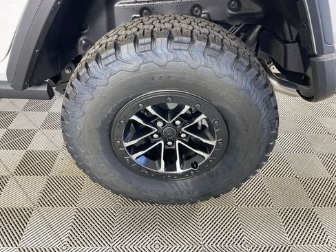 New 2026 Jeep Wrangler Unlimited Rubicon 392 w/ Quick Order Package 27X Moab AWD/4WD image 16