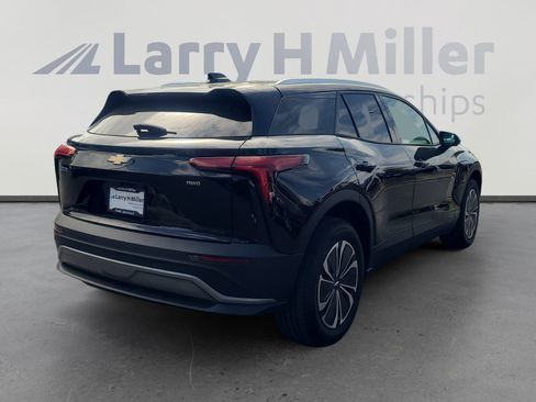 Used 2024 Chevrolet Blazer EV LT AWD/4WD image 5