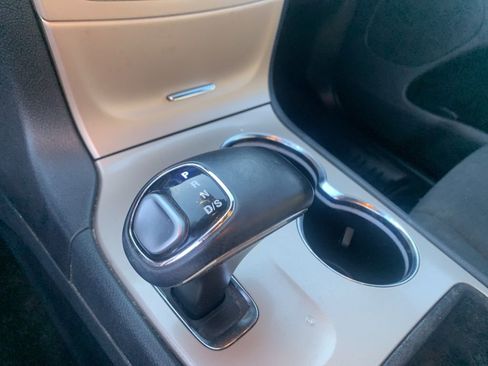 Used 2015 Jeep Grand Cherokee Laredo w/ Quick Order Package 23E image 22