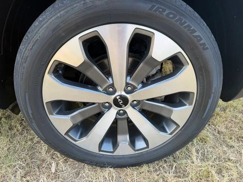 Used 2022 Kia Telluride S AWD/4WD image 7