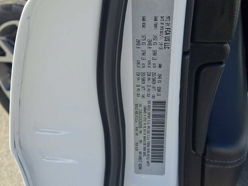 Used 2019 Jeep Grand Cherokee Overland image 28