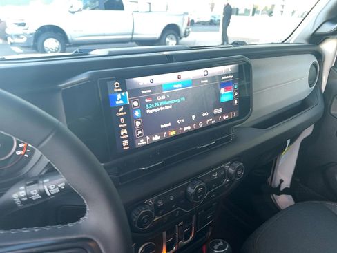 New 2026 Jeep Wrangler Unlimited Sport image 27