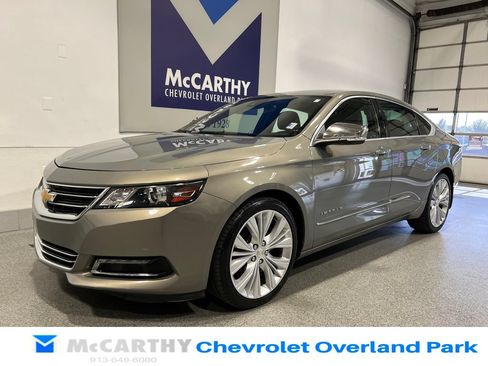 Used 2017 Chevrolet Impala Premier w/ Enhanced Convenience Package FWD image 9