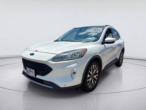 Used 2020 Ford Escape Titanium AWD/4WD image 6