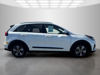Used 2022 Kia Niro EX