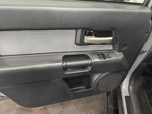 Used 2014 Toyota FJ Cruiser 4WD w/ Upgrade Package image 33