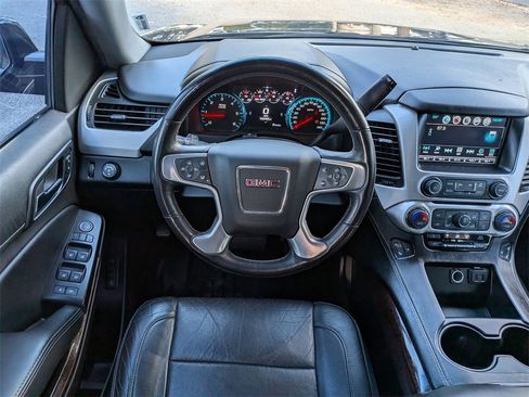 Used 2017 GMC Yukon XL SLT w/ Open Road Package image 17