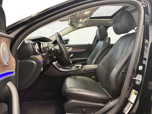 Used 2017 Mercedes-Benz E 400 4MATIC Wagon image 10