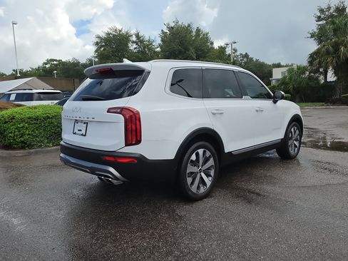 Used 2022 Kia Telluride S FWD image 8