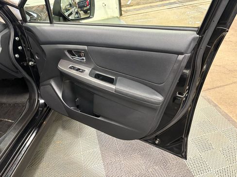 Used 2015 Subaru Crosstrek 2.0i Premium image 10