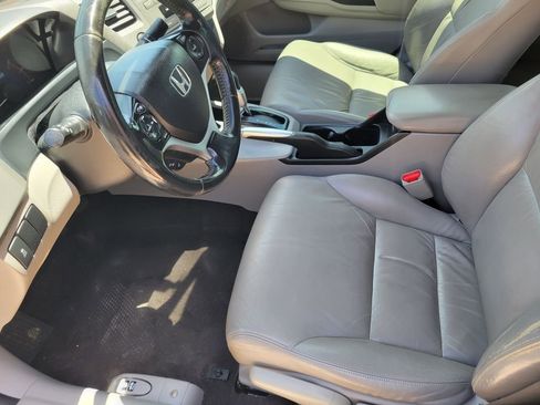 Used 2012 Honda Civic Hybrid Sedan image 11
