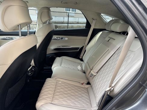 Used 2023 Genesis GV70 3.5T Sport w/ Sport Prestige Package image 24