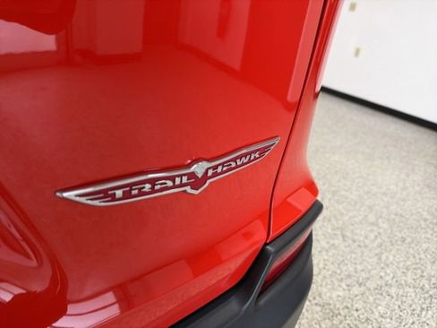 Used 2021 Jeep Cherokee Trailhawk w/ Sun, Sound & Nav Group image 10