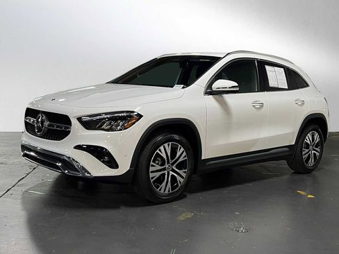 Certified 2025 Mercedes-Benz GLA 250 4MATIC image 3