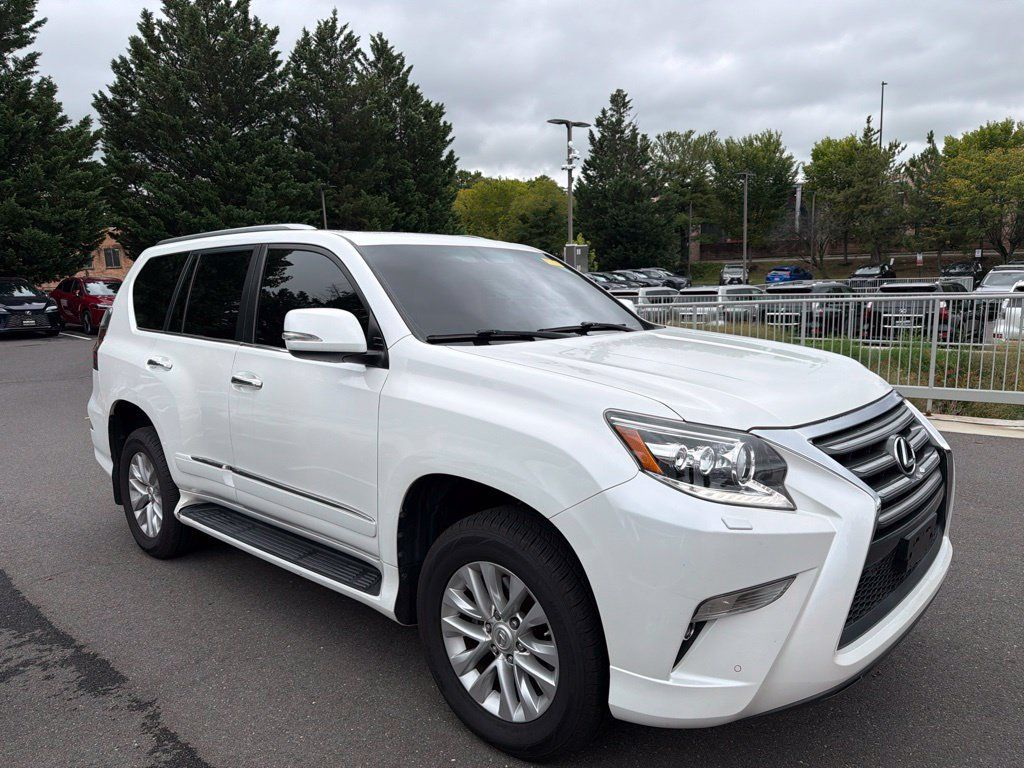 Used 2018 Lexus GX 460 Premium w/ Premium Package AWD/4WD image 4