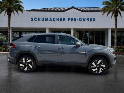 Certified 2026 Volkswagen Atlas Cross Sport SE FWD image 8
