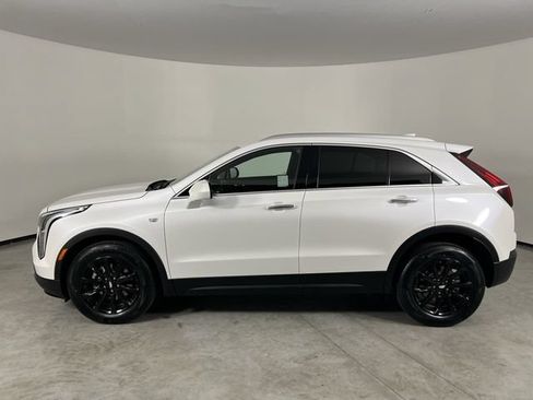 Certified 2023 Cadillac XT4 Luxury w/ Cold Weather Package FWD image 5