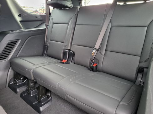 Certified 2025 Chevrolet Tahoe Z71 image 18