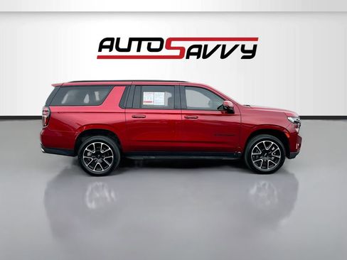 Used 2023 Chevrolet Suburban RST w/ Sport Performance Package AWD/4WD image 8