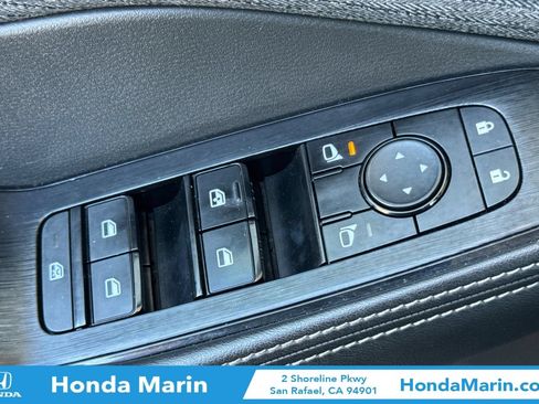 Used 2023 Nissan Rogue SV AWD/4WD image 14