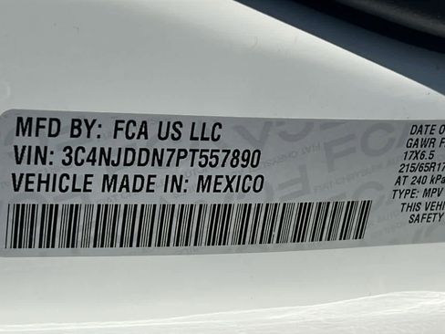 Used 2023 Jeep Compass Trailhawk image 30