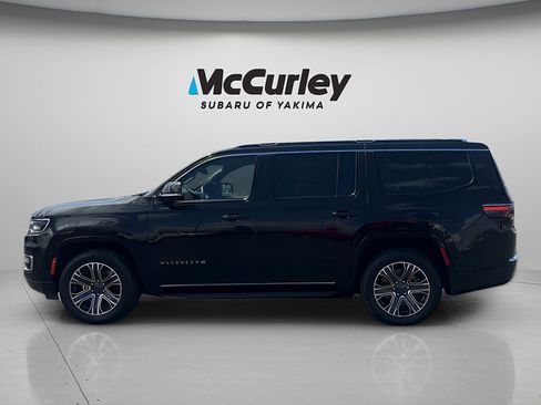 Used 2024 Jeep Wagoneer Series II w/ Flexible Seating Group AWD/4WD image 3