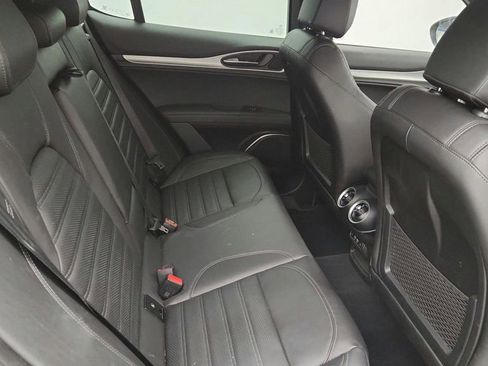 Used 2023 Alfa Romeo Stelvio Veloce image 61