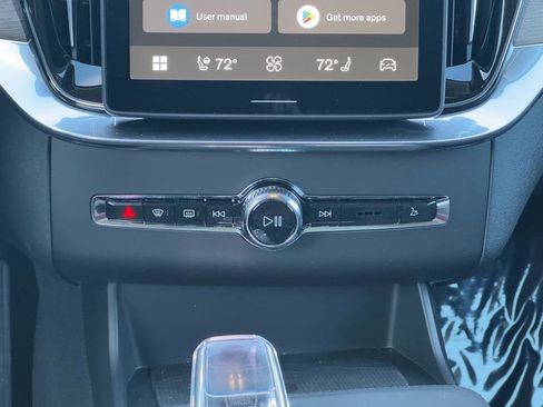 New 2025 Volvo XC90 B5 Plus image 11