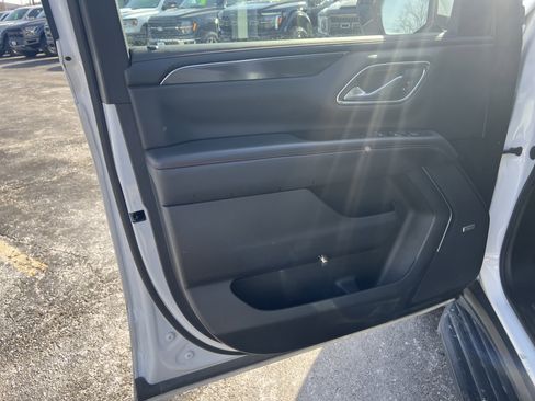 Used 2022 Chevrolet Tahoe RST w/ Luxury Package image 8