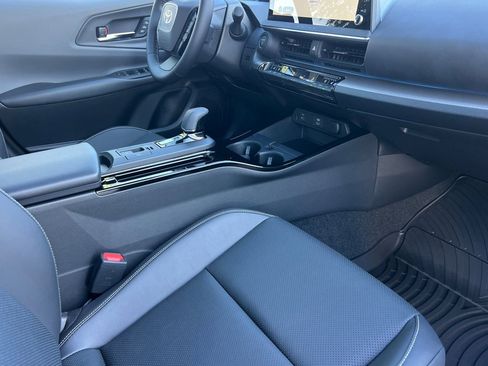 New 2026 Toyota Prius Limited FWD image 17