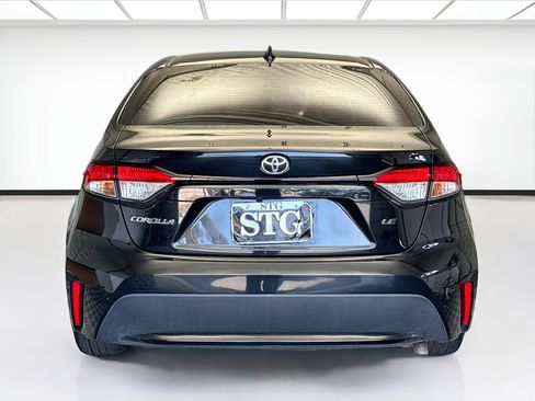 Used 2022 Toyota Corolla LE image 5