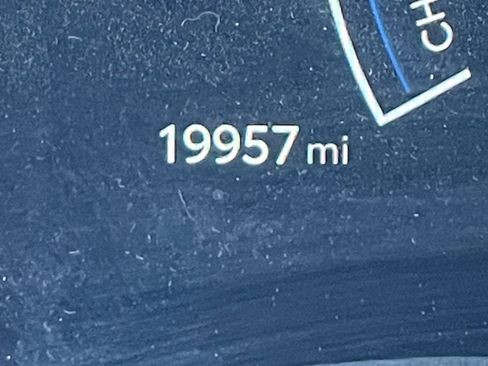 Used 2025 Toyota Camry SE image 40