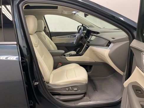 Used 2021 Cadillac XT5 Premium Luxury w/ LPO, Floor Liner Package image 25