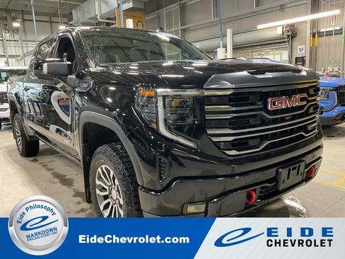 Used 2023 GMC Sierra 1500 AT4 w/ AT4 Preferred Package image 1
