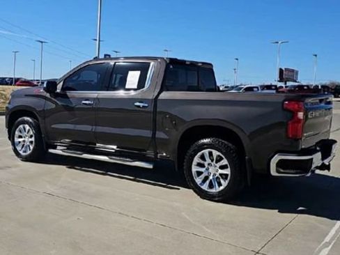 Used 2021 Chevrolet Silverado 1500 LTZ w/ LTZ Premium Package AWD/4WD image 6