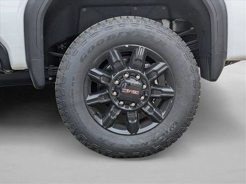 New 2026 GMC Sierra 2500 AT4 w/ AT4 Premium Plus Package image 10