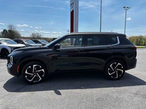 Used 2023 Mitsubishi Outlander SEL 40th Anniversary AWD/4WD image 4