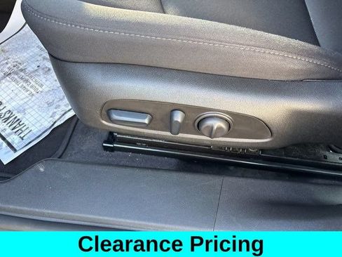 Used 2024 Chevrolet Malibu LT FWD image 12