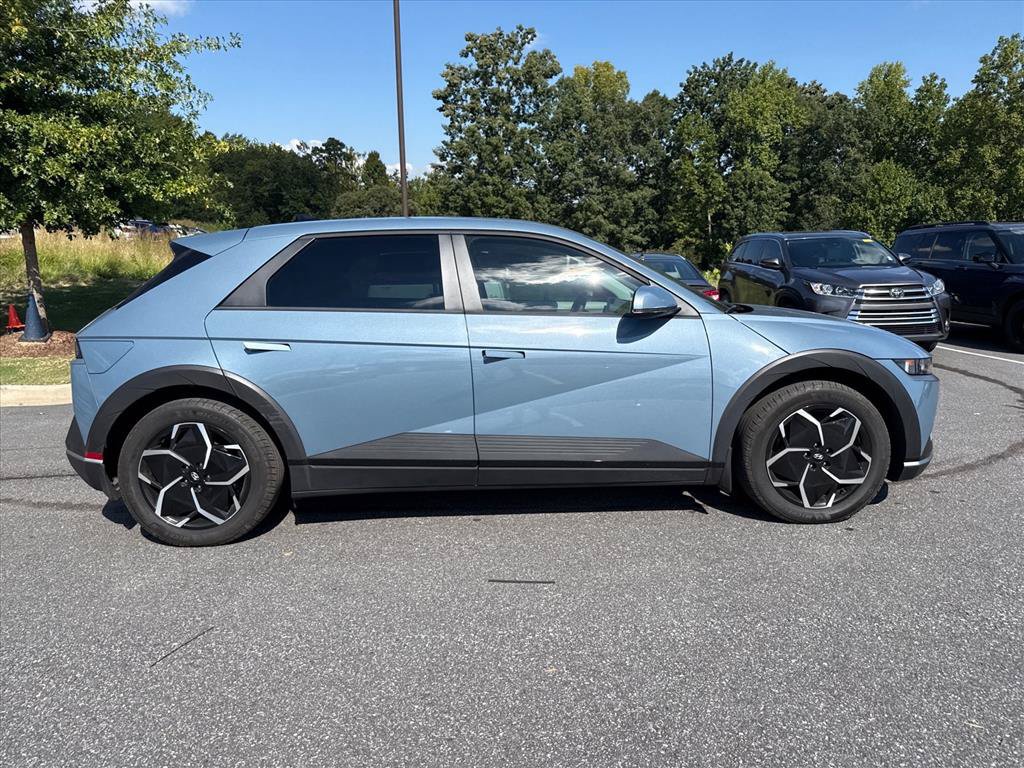 Used 2023 Hyundai Ioniq 5 SEL AWD/4WD image 2