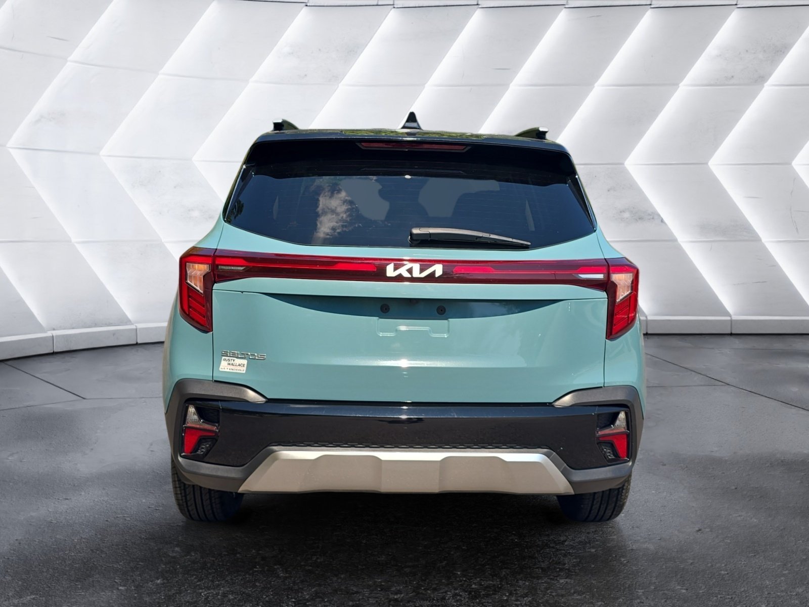 Used 2024 Kia Seltos S FWD image 4